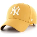 cappellino-giallo-con-visiera-curva-snapback-dei-new-york-yankees-mlb-mvp-di-47-brand