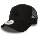 gorra-trucker-negra-con-logo-negro-clean-a-frame-de-new-york-yankees-mlb-de-new-era