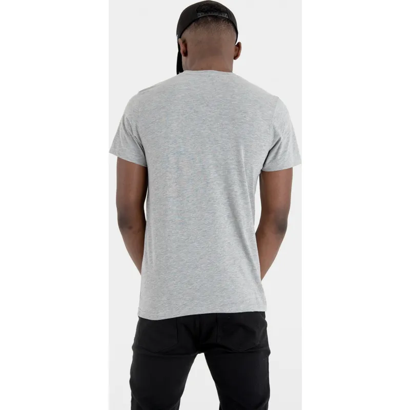 t-shirt-kurzarm-grau-de-der-milwaukee-bucks-nba-von-new-era t-shirt-kurzarm-grau-de-der-milwaukee-bucks-nba-von-new-era