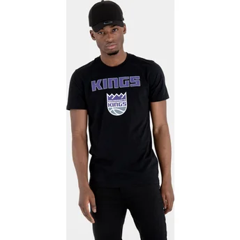 Svart kortärmad Sacramento Kings NBA t-shirt från New Era