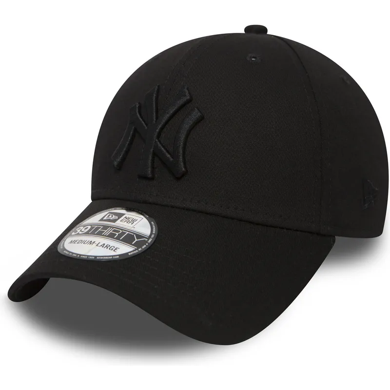 czarna-zakrzywiona-czapka-z-czarnym-logo-dopasowana-39thirty-classic-new-york-yankees-mlb-new-era