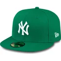 new-era-59fifty-essential-new-york-yankees-mlb-grune-flache-angepasste-kappe