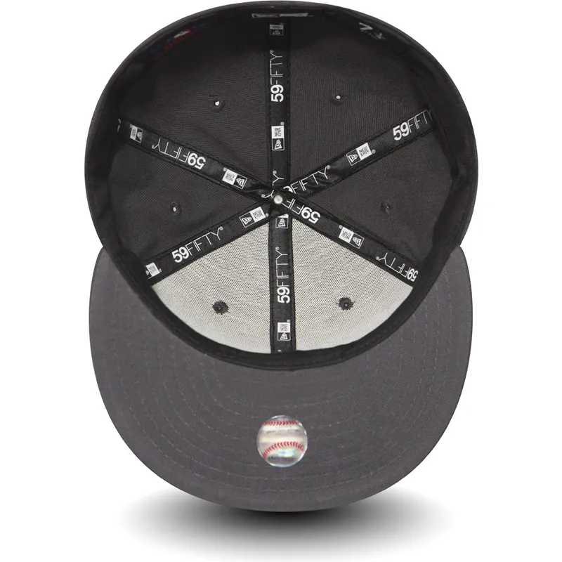 cappello-piatto-pietra-regolato-59fifty-essential-dei-new-york-yankees-mlb-di-new-era