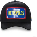 schwarze-snapback-cap-mit-gebogenem-schirm-und-superman-metropolis-city-sup1-dc-comics-plakette-von-capslab