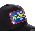 schwarze-snapback-cap-mit-gebogenem-schirm-und-superman-metropolis-city-sup1-dc-comics-plakette-von-capslab