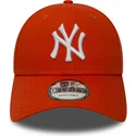 verstellbare-orangefarbene-9forty-essential-kappe-der-new-york-yankees-mlb-von-new-era