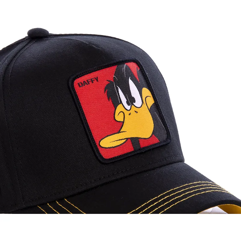 mutzen-gebogen-schwarz-snapback-duffy-duck-looney-tunes-von-capslab mutzen-gebogen-schwarz-snapback-duffy-duck-looney-tunes-von-capslab
