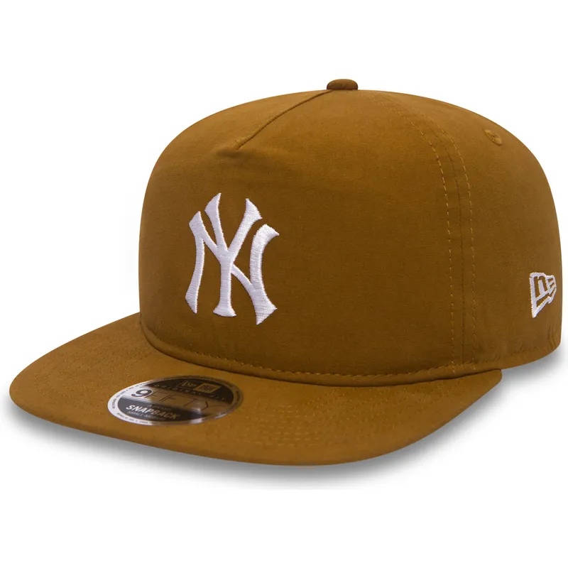new-era-new-york-yankees-mlb-9fifty-a-frame-lightweight-snapback-kappe-in-braun