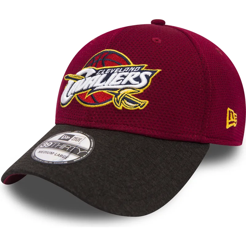 cleveland-cavaliers-nba-39thirty-shadow-tech-rote-gebogene-kappe-mit-schwarzem-schirm-von-new-era