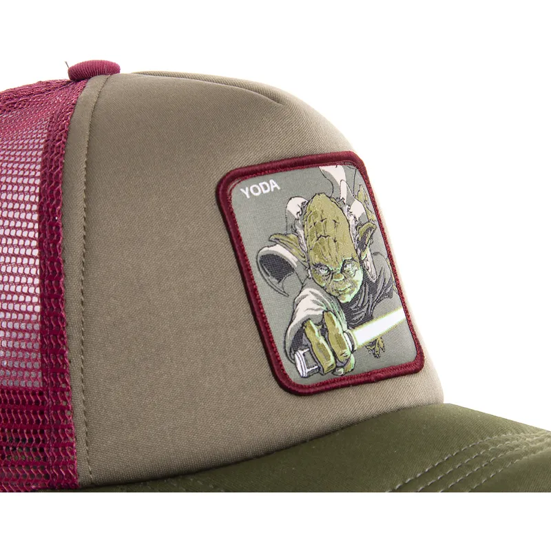 mutzen-gebogen-grun-snapback-yoda-star-wars-von-capslab