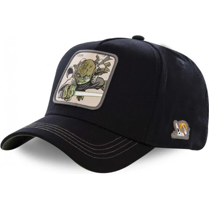 mutzen-gebogen-schwarz-snapback-yoda-star-wars-von-capslab