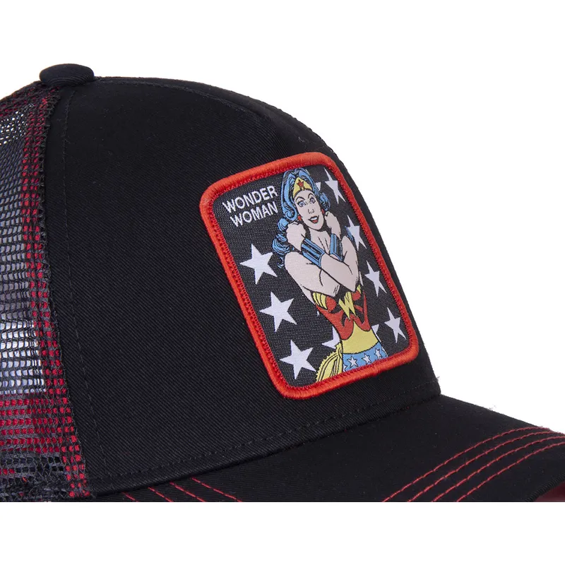 mutzen-gebogen-schwarz-snapback-wonder-woman-dc-comics-von-capslab mutzen-gebogen-schwarz-snapback-wonder-woman-dc-comics-von-capslab