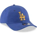 verstellbare-blaue-kappe-mit-gebogenem-schirm-und-goldenem-logo-9twenty-nylon-packable-los-angeles-dodgers-mlb-von-new-era