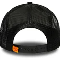 schwarze-trucker-kappe-wolf-tattoo-pack-a-frame-von-new-era