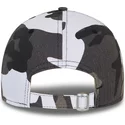 casquette-courbee-camouflage-noire-ajustable-avec-logo-noir-9forty-new-york-yankees-mlb-new-era