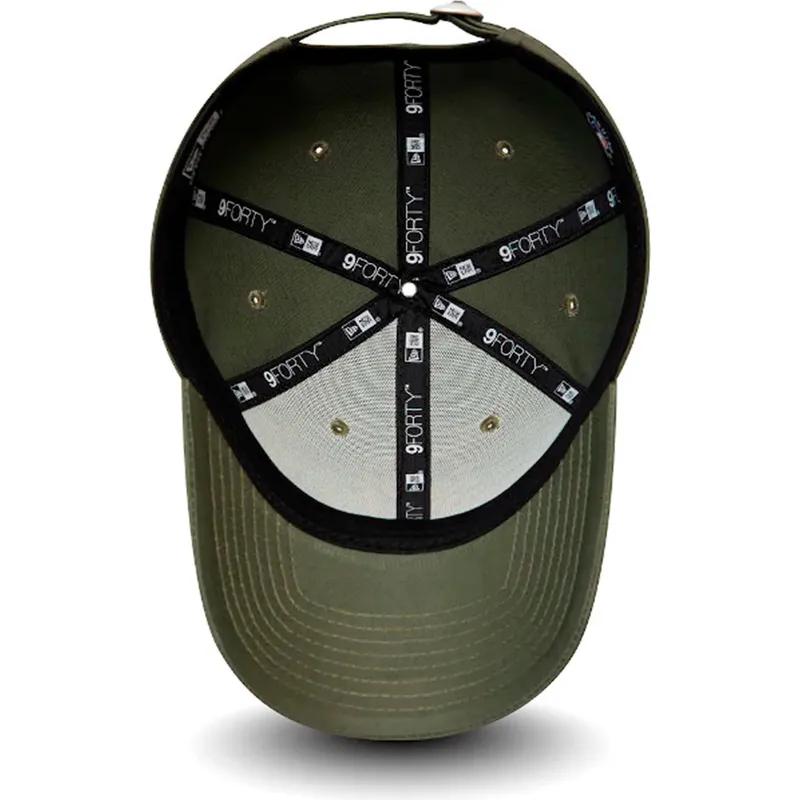 mutzen-gebogen-grun-verstellbares-band-9forty-league-essential-der-new-york-yankees-mlb-von-new-era