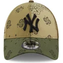 mutzen-gebogen-grun-verstellbares-band-9forty-paisley-print-der-new-york-yankees-mlb-von-new-era