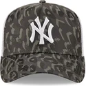 new-era-new-york-yankees-mlb-a-frame-seasonal-camo-schwarz-tarnmuster-trucker-cap