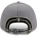 mutzen-gebogen-grau-verstellbares-band-9forty-team-arch-der-las-vegas-raiders-nfl-von-new-era