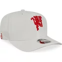 casquette-courbee-blanche-ajustable-avec-logo-rouge-9fifty-manchester-united-football-club-premier-league-new-era