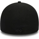 czarna-zakrzywiona-czapka-z-logo-new-york-yankees-39thirty-diamond-era-mlb-marki-new-era
