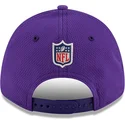 new-era-curved-brim-9forty-stretch-snap-sideline-road-minnesota-vikings-nfl-purple-and-black-snapback-cap