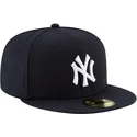 cappellino-piatto-blu-navy-aderente-59fifty-ac-perf-dei-new-york-yankees-mlb-di-new-era