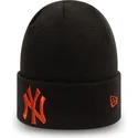 mutzen-schwarz-marron-league-essential-cuff-der-new-york-yankees-mlb-von-new-era