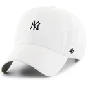 weisse-verstellbare-gebogene-kappe-clean-up-base-runner-der-new-york-yankees-mlb-von-47-brand