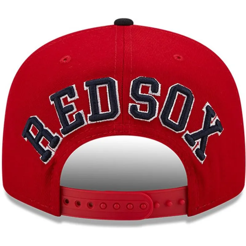 mutzen-flach-rot-snapback-9fifty-team-arch-der-boston-red-sox-mlb-von-new-era
