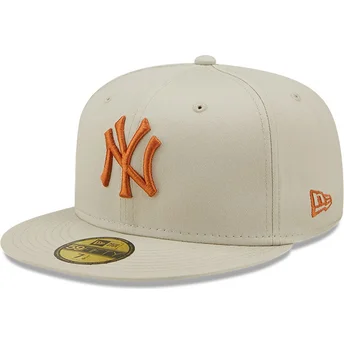 mutzen-flach-grau-angepasst-marron-59fifty-league-essential-der-new-york-yankees-mlb-von-new-era