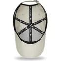 beige-justerbar-bojd-keps-med-rod-logotyp-9forty-league-essential-new-york-yankees-mlb-fran-new-era