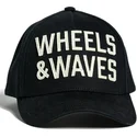 schwarze-gebogene-snapback-kappe-classic-ww22-von-wheels-and-waves