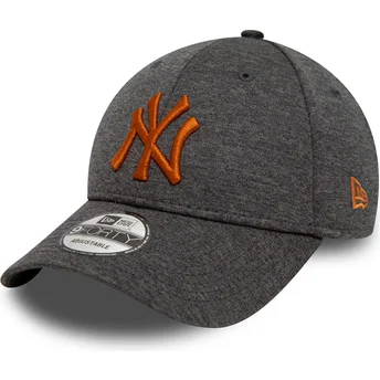 mutzen-gebogen-grau-verstellbares-band-9forty-shadow-tech-der-new-york-yankees-mlb-von-new-era