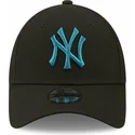 mutzen-gebogen-schwarz-verstellbares-band-fur-kinder-9forty-league-essential-der-new-york-yankees-mlb-von-new-era