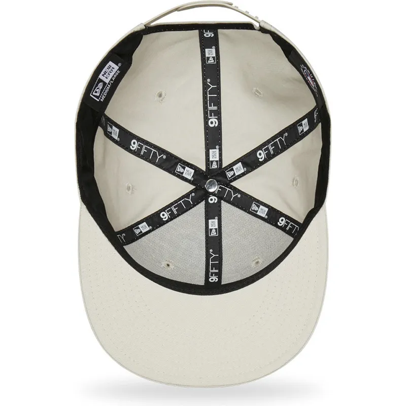 mutzen-flach-beige-snapback-9fifty-league-essential-der-new-york-yankees-mlb-von-new-era