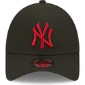 mutzen-gebogen-schwarz-verstellbares-band-9forty-league-essential-der-new-york-yankees-mlb-von-new-era