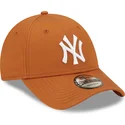 casquette-courbee-marron-ajustable-9forty-league-essential-new-york-yankees-mlb-new-era