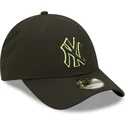mutzen-gebogen-schwarz-snapback-9forty-neon-pack-repreve-der-new-york-yankees-mlb-von-new-era