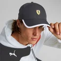 schwarze-verstellbare-kappe-mit-gebogenem-schirm-sptwr-race-bb-von-ferrari-formel-1-von-puma