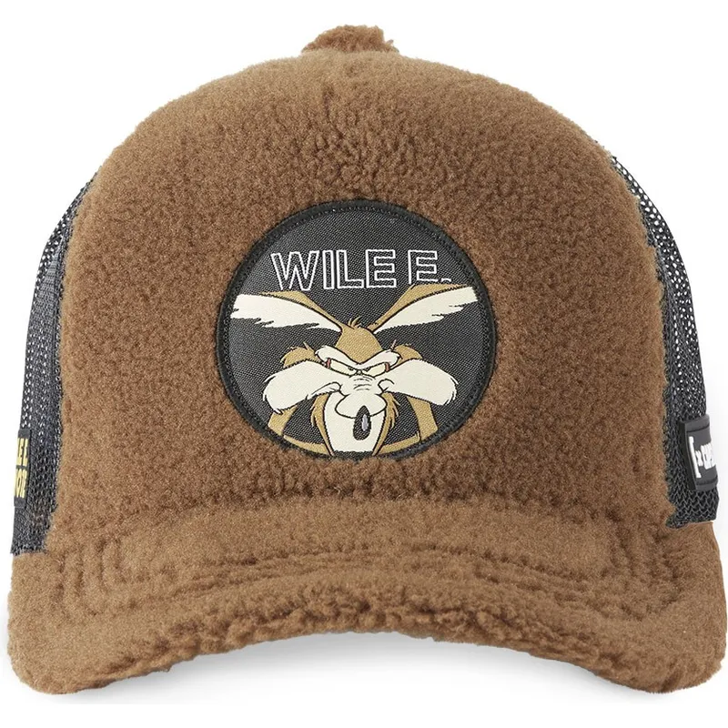 mutzen-gebogen-braun-snapback-kojote-looney-tunes-von-capslab