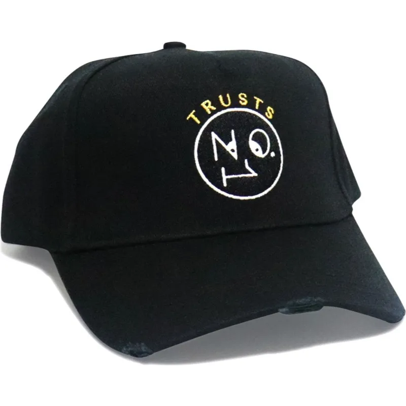 cappellino-curvo-nero-regolabile-trusts-no1-distressed-black-gold-logo-di-the-no1-face