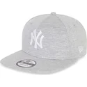 hellgraue-flache-snapback-kappe-9fifty-jersey-medium-der-new-york-yankees-mlb-von-new-era