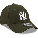 mutzen-gebogen-grun-verstellbares-band-9forty-the-league-melton-der-new-york-yankees-mlb-von-new-era