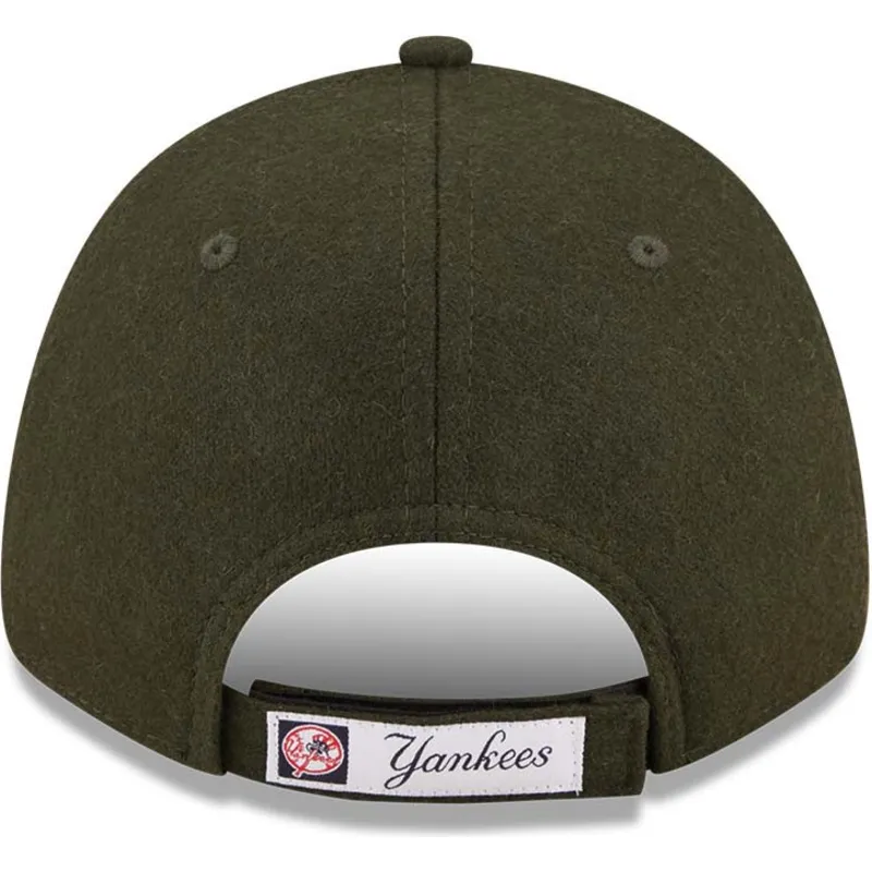 mutzen-gebogen-grun-verstellbares-band-9forty-the-league-melton-der-new-york-yankees-mlb-von-new-era