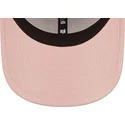 verstellbare-rosa-kappe-mit-gebogenem-schirm-und-weissem-logo-9forty-league-essential-der-new-york-yankees-mlb-von-new-era