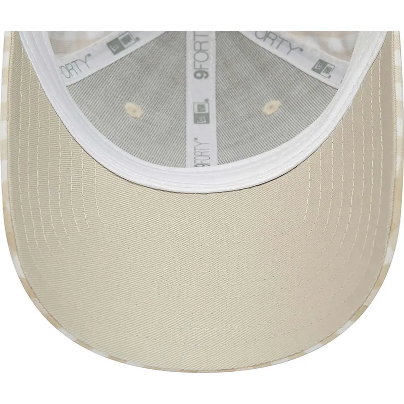 mutzen-gebogen-beige-verstellbares-band-9forty-gingham-der-new-york-yankees-mlb-von-new-era mutzen-gebogen-beige-verstellbares-band-9forty-gingham-der-new-york-yankees-mlb-von-new-era
