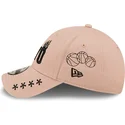 verstellbare-rosa-kappe-tokyo-9forty-graphic-von-new-era