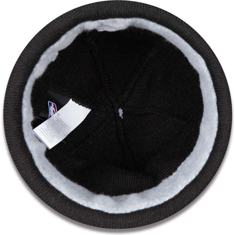 new-era-cuff-jake-chicago-bulls-nba-black-and-red-beanie-with-pompom