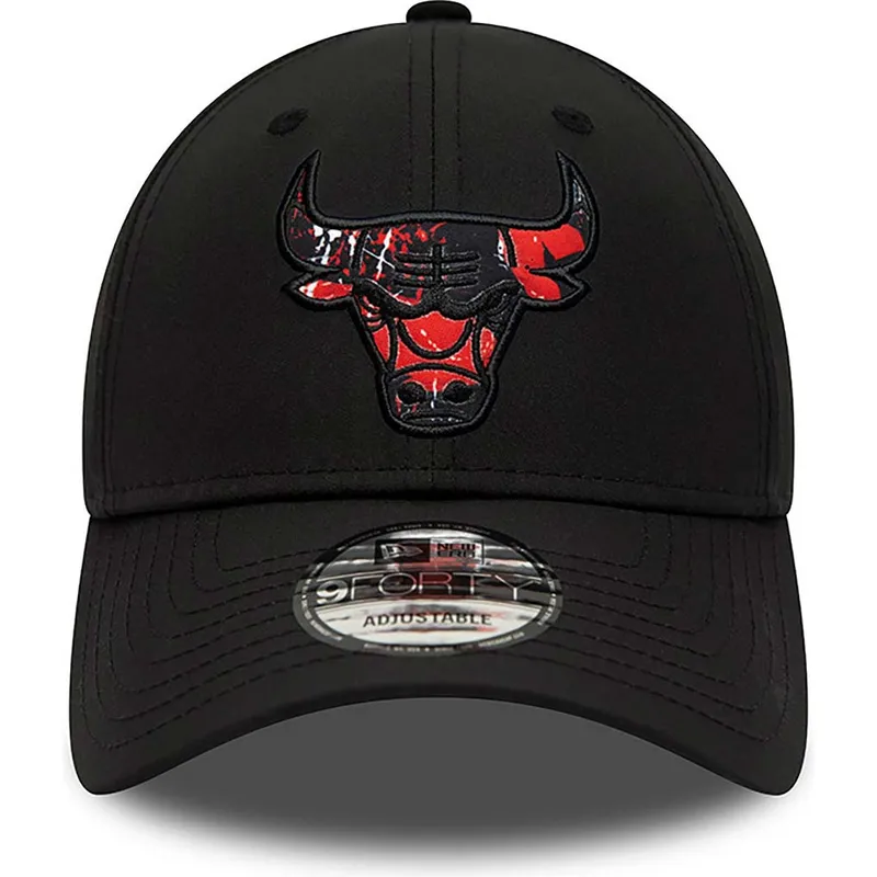 mutzen-gebogen-schwarz-verstellbares-band-9forty-print-infill-der-chicago-bulls-nba-von-new-era mutzen-gebogen-schwarz-verstellbares-band-9forty-print-infill-der-chicago-bulls-nba-von-new-era